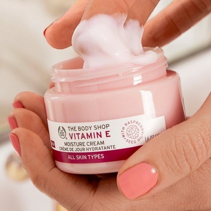 VITAMIN_E_MOISTURE_CREAM_7_50ML_INRODPS621.jpg